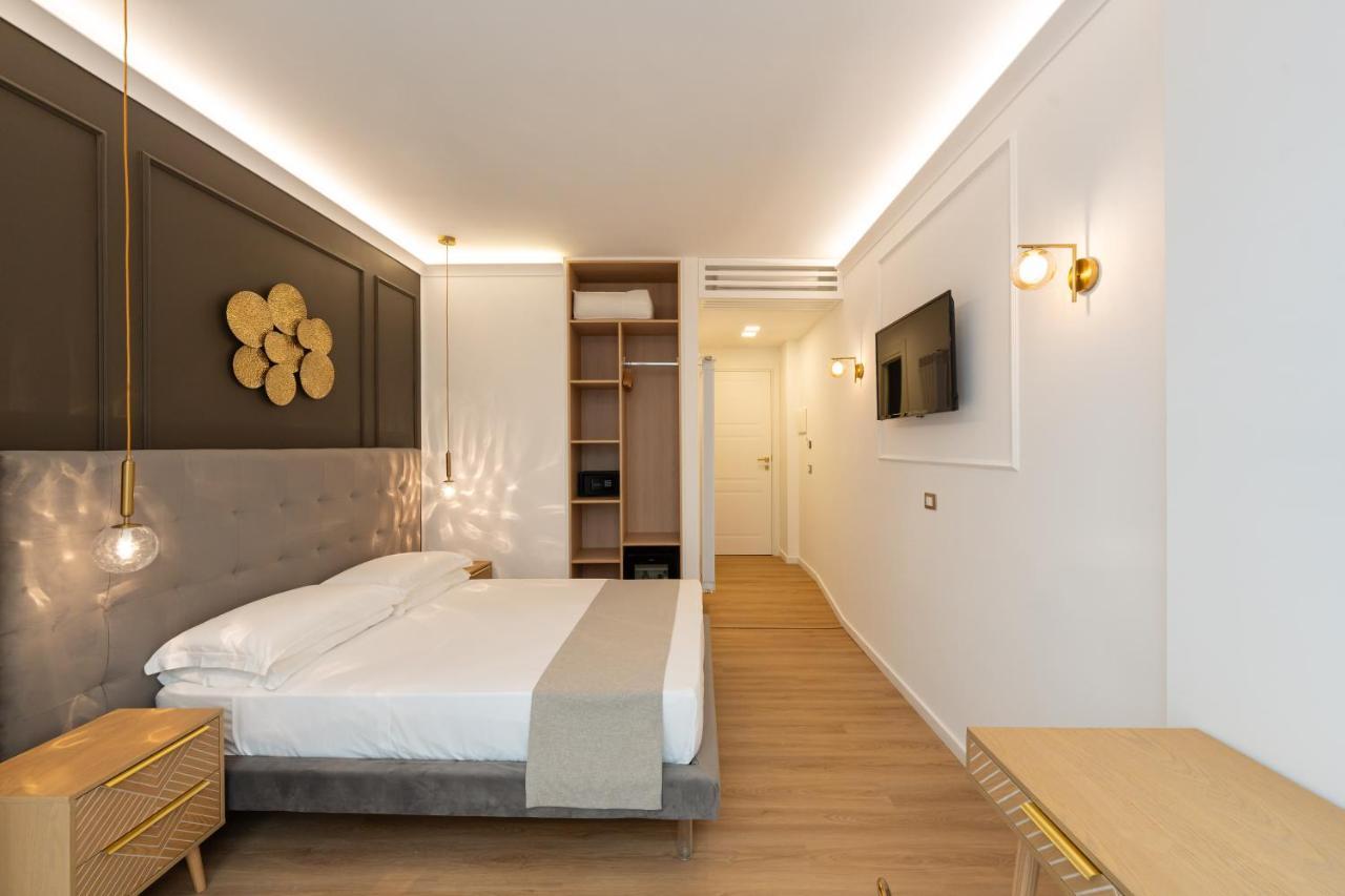 Toledo Relais Suites - By Pera Rooms Collection Nápoles Exterior foto
